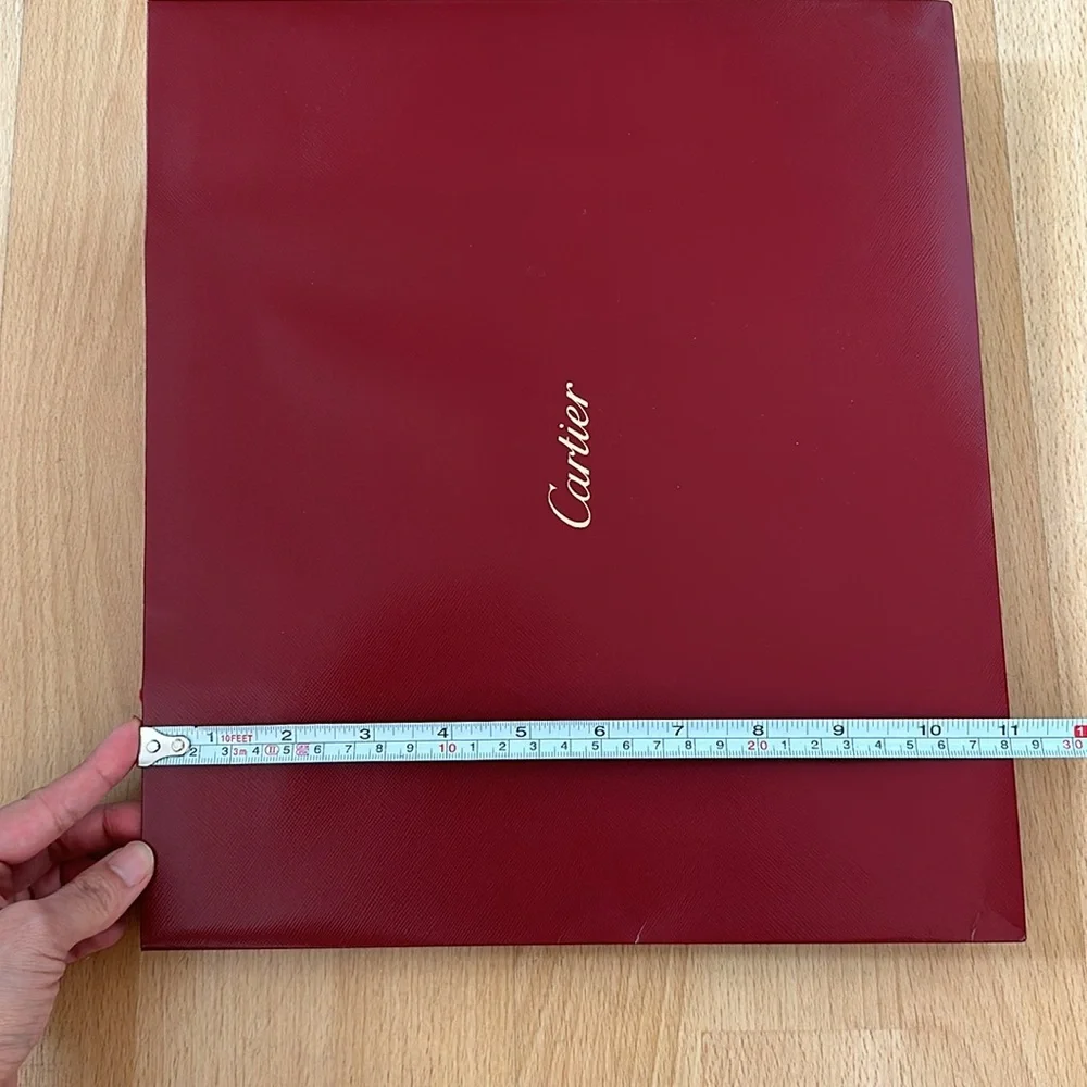 Cartier shopping bag, receipt holder, perfume samples and coloring book - Picture 3 of 16